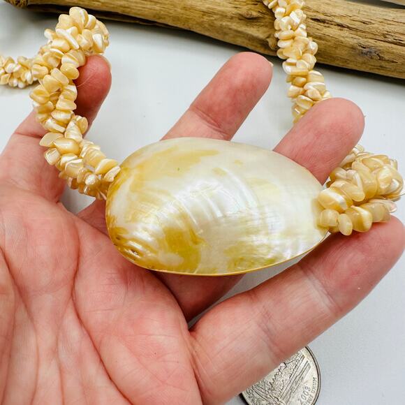 Vintage Mother of Pearl Shell Beaded Necklace-Circa 1970's-1980's - Picture 4 of 7